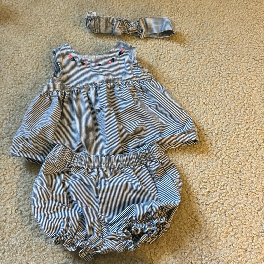 Carters 12m outfit with matching headband EUC